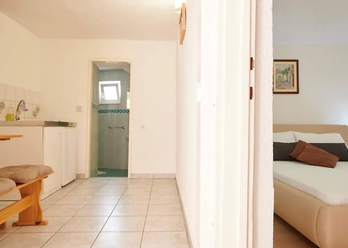 莱亚公寓 公寓 特罗吉尔