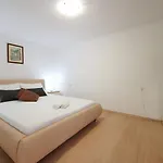 Apartment Lea Trogir