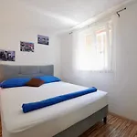 Apartment Lea *