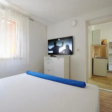 Lea Daire Trogir